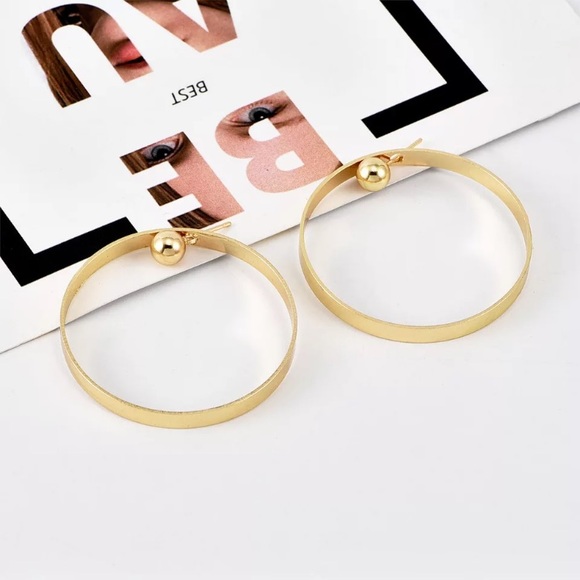 🔴5/$15⚠️𝗖𝗟𝗘𝗔𝗥𝗔𝗡𝗖𝗘⚠️Big Gold Earrings NEW - Picture 4 of 8